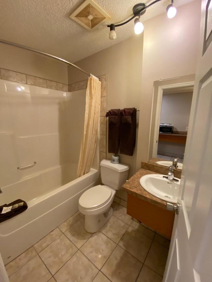 Aspen Motor Inn Drayton Valley Экстерьер фото