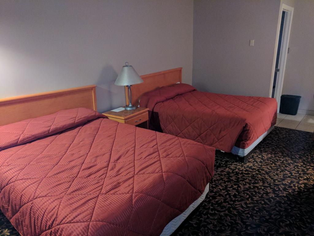 Aspen Motor Inn Drayton Valley Экстерьер фото